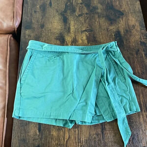 Vineyard Vines blue/green skort 